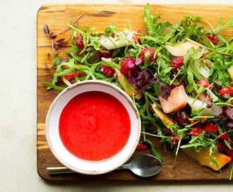 Melon- og bringebærsalat med ruccula og bringebærdressing