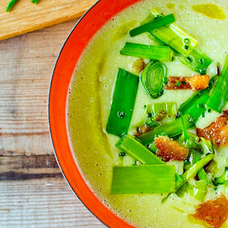 Potet- og purreløksuppe