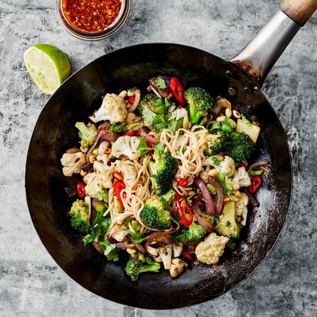 Brokkoli- og blomkålwok med chiliolje