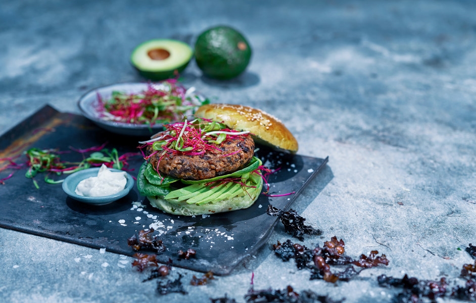 Black Bean-burger med syltet r&oslash;dl&oslash;k