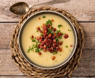Potetsuppe med bacon og persille