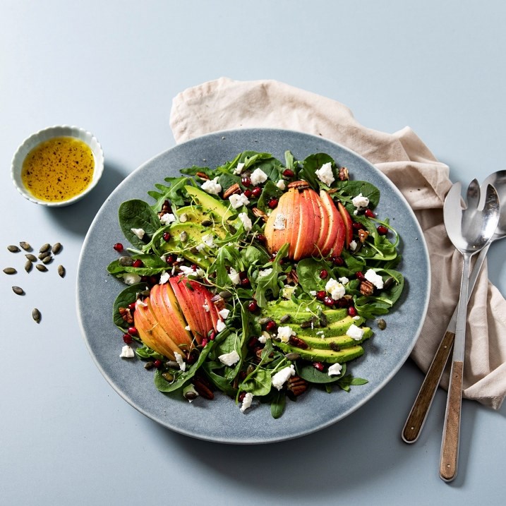 Grønn salat med Ambrosia-epler og avokado