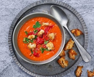 Bakt paprika- og tomatsuppe