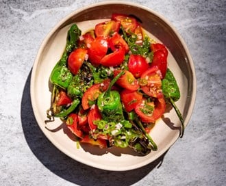 Spanskinspirert tomatsalat