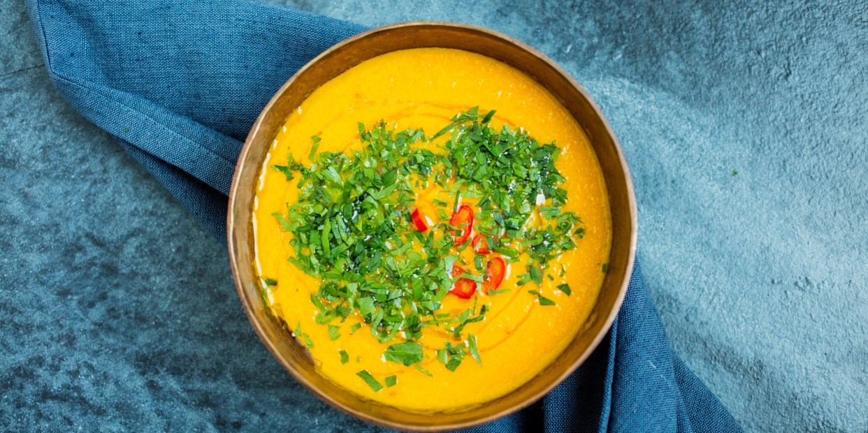 Slik lager du gulrotsuppe