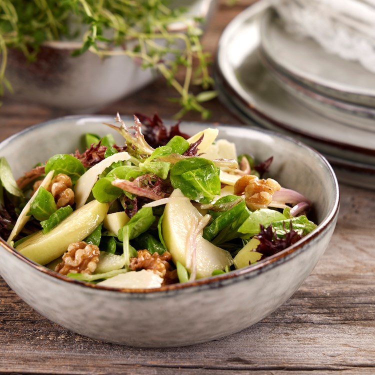 Pære- og feldsalat med vinaigrette