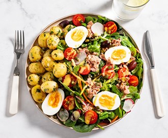 MIX i en klassisk Niçoise-salat